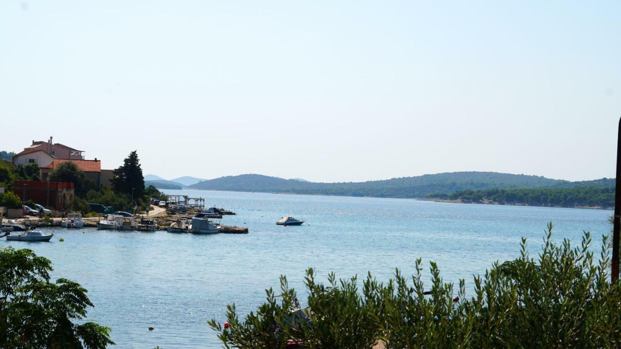 Guest House Sandra Tisno Dış mekan fotoğraf